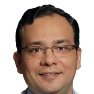 Portrait of Dr Anshuman Agarwal
