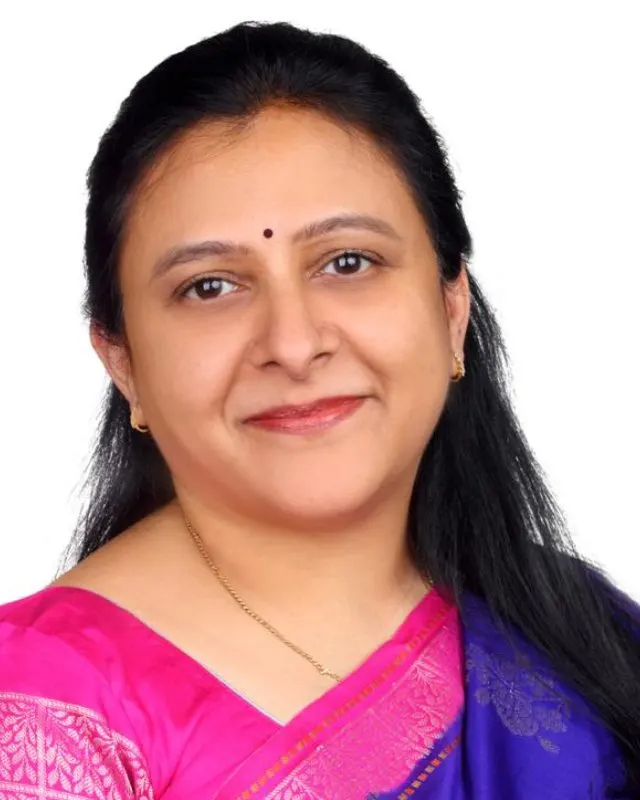 Portrait of Dr. Leenatha Jakkidi