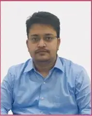 Portrait of Dr. Naresh Nomula