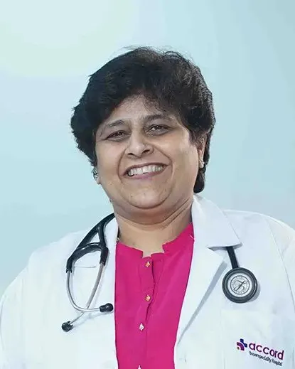 Portrait of Dr. Simmi Manocha