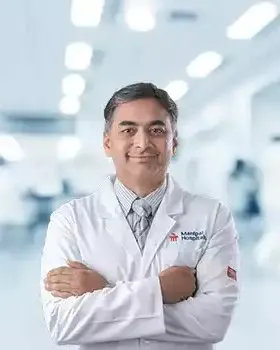 Portrait of Dr. Srikanth V
