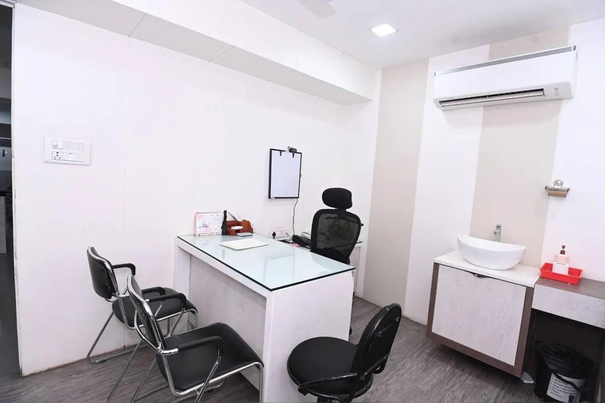 Bhandari Hospital & Research Centre , Indore